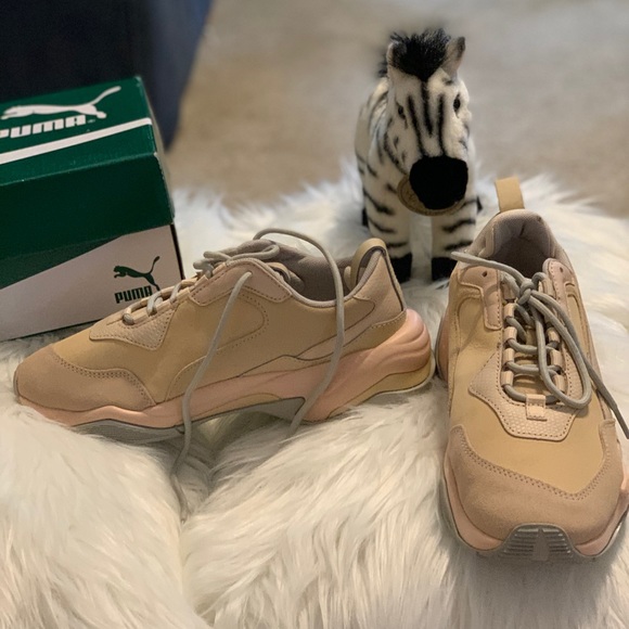 Puma sneakers - Picture 3 of 10